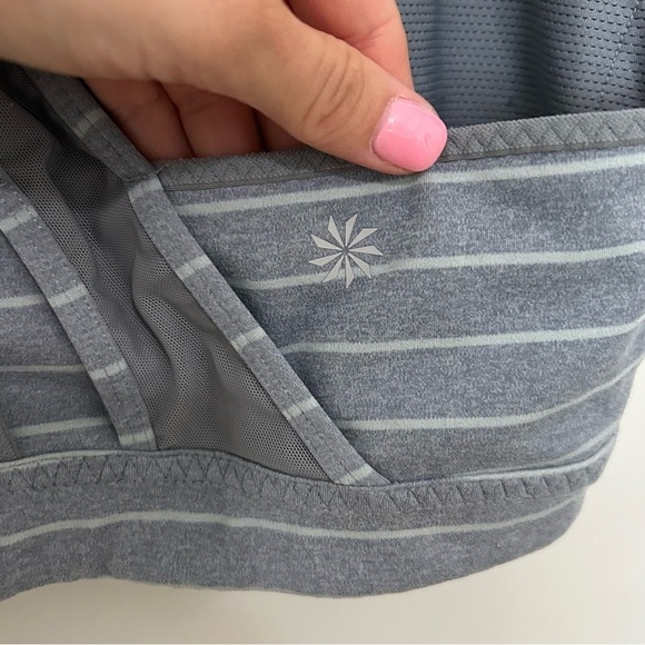 Athleta Transcendence Strappy Back Sports Bra in Gray & White Stripe Size Medium - Picture 3 of 6
